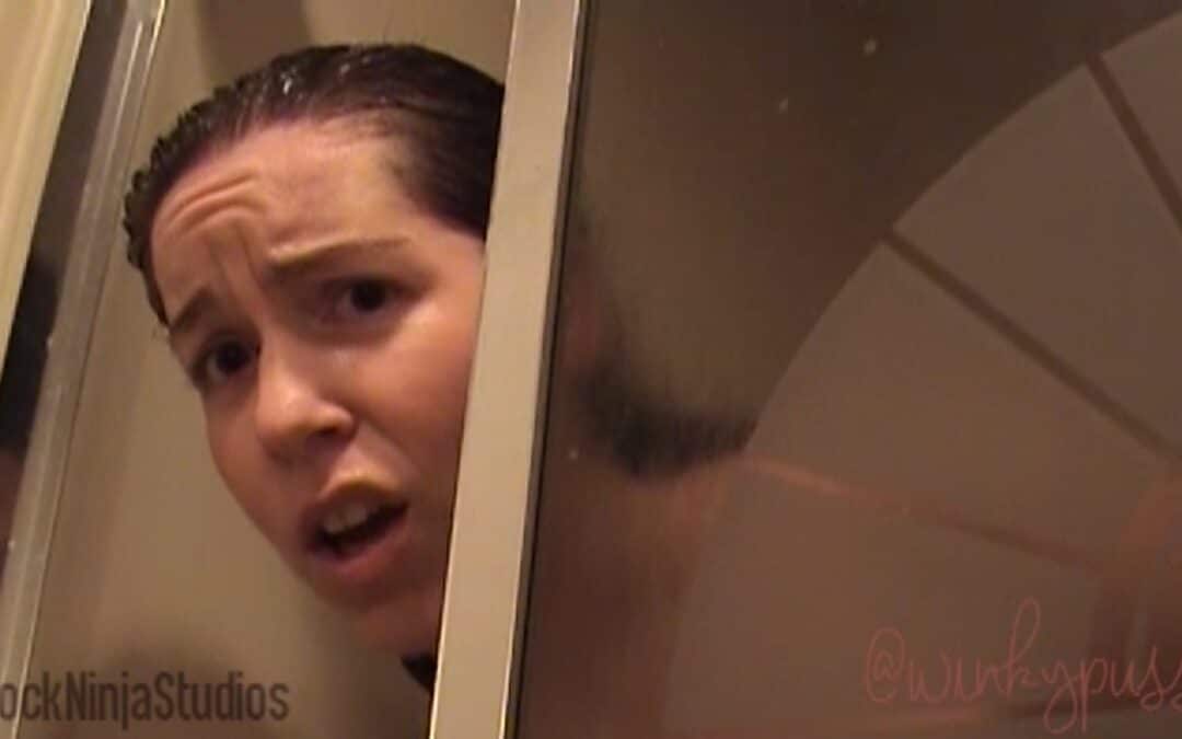 Showering Big Step Sister Trades A Sex Favor For Doing Her Laundry – Winky Pussy