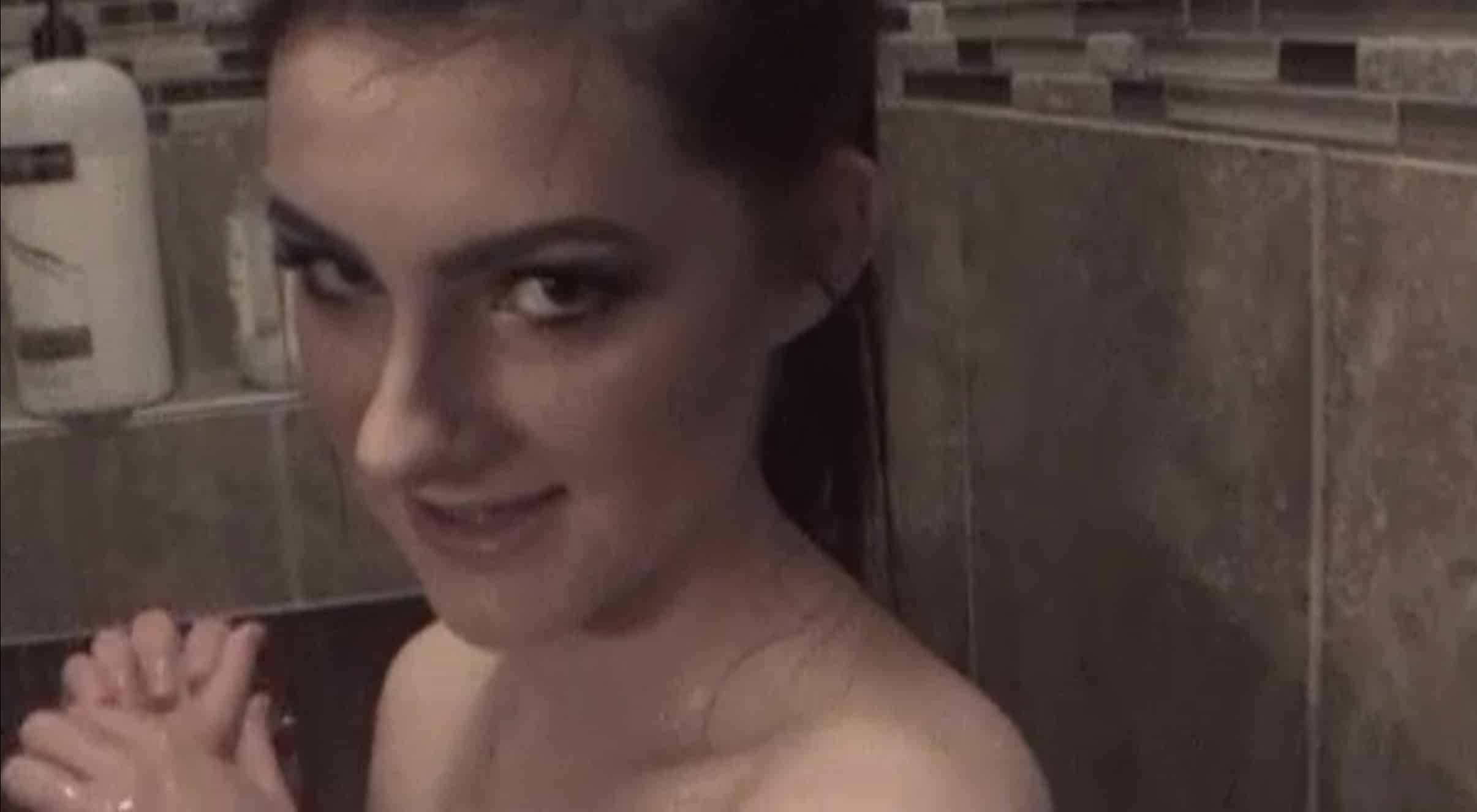 Step Sister And Step Brother Take A Valentine’s Day Shower – Peachy Pussy
